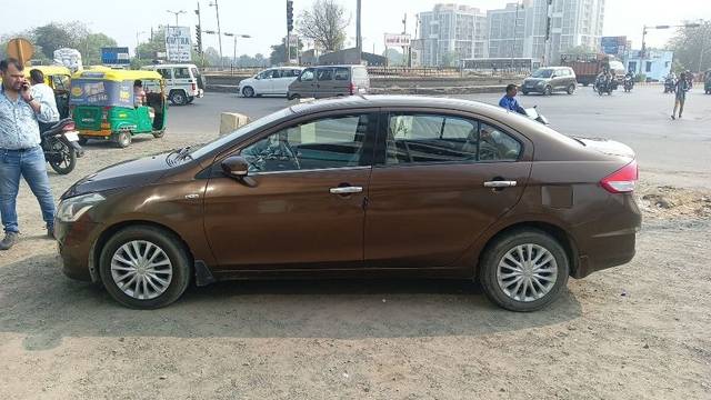 https://images10.gaadi.com/usedcar_image/3690543/original/20__VCC_IMG_1700456511886_1821306_95_1700456948.jpg?imwidth=6401