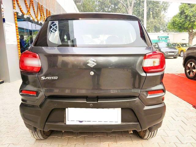 https://images10.gaadi.com/usedcar_image/3690549/original/processed_img2922830__used_car_2922830_1701063344.jpg?imwidth=6402