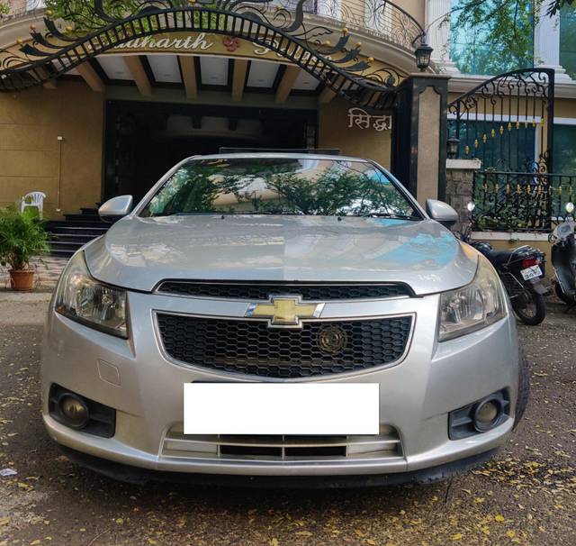https://images10.gaadi.com/usedcar_image/3690556/original/processed_img2922834__used_car_2922834_1701063374.jpg?imwidth=6401