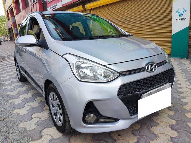 https://images10.gaadi.com/usedcar_image/3690568/original/processed_img2922840__usedcar_1_1__2922840_1701085137.jpeg?imwidth=6400