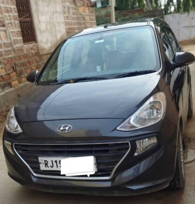 https://images10.gaadi.com/usedcar_image/3690580/original/processed_a33181c2-439f-4dfb-8ad7-6ddc3afe237d.jpg?imwidth=6402