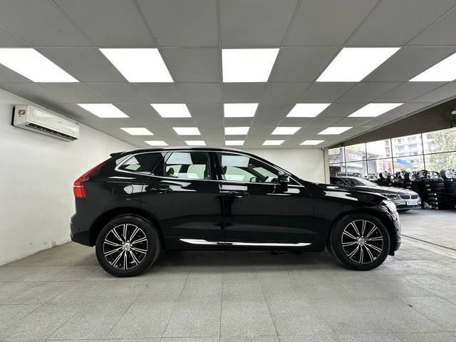 https://images10.gaadi.com/usedcar_image/3690606/original/processed_img2922856__used_car_2922856_1701065170.jpg?imwidth=6401