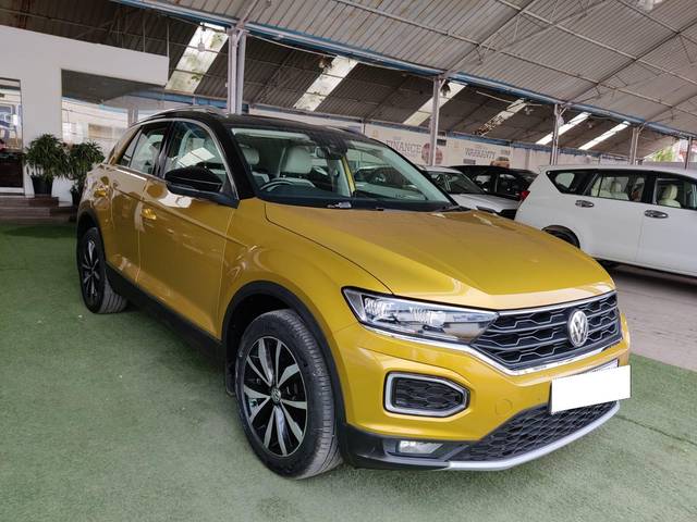 https://images10.gaadi.com/usedcar_image/3690626/original/processed_img2922862__used_car_2922862_1701347197.jpg?imwidth=6401