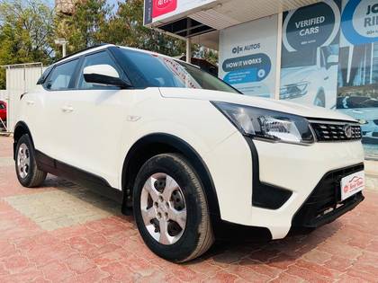 Mahindra XUV300 W6 AMT Diesel Mahindra XUV300 W6 AMT Diesel