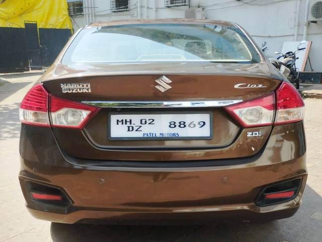 https://images10.gaadi.com/usedcar_image/3690635/original/processed_img2922865__usedcar_3_42001701065811_1701065828.jpeg?imwidth=6402