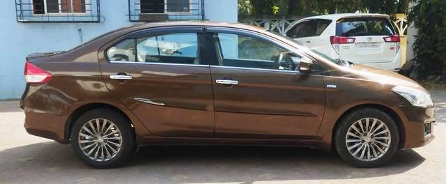 https://images10.gaadi.com/usedcar_image/3690635/original/processed_img2922865__usedcar_4_42001701065811_1701065828.jpeg?imwidth=6401