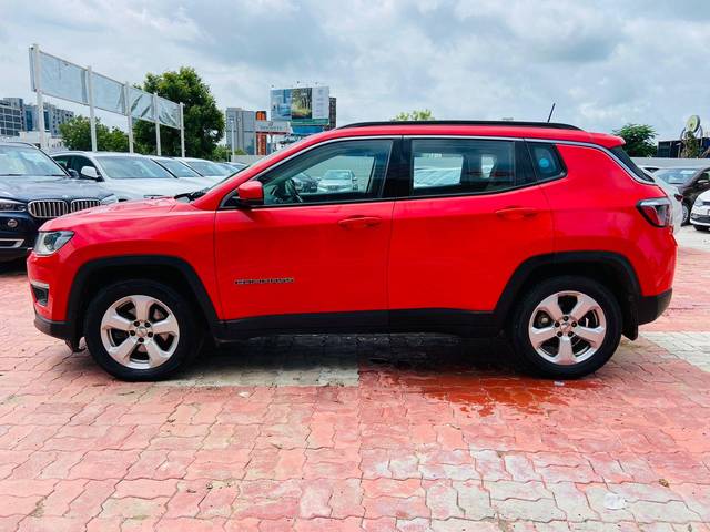 https://images10.gaadi.com/usedcar_image/3690640/original/processed_img2922867__used_car_2922867_1701066184.jpg?imwidth=6402