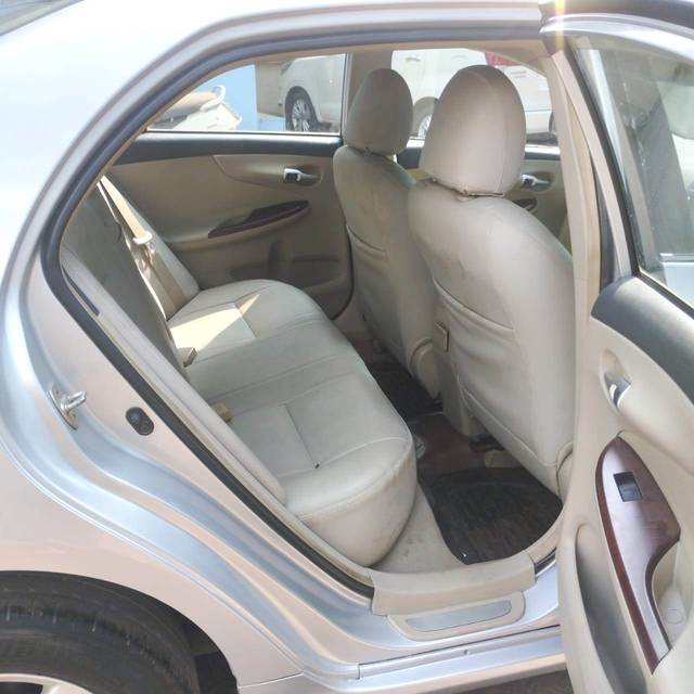 https://images10.gaadi.com/usedcar_image/3690642/original/img2922868__usedcar_5_42001701066057_1701066070.jpeg?imwidth=6402