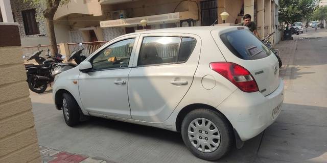 https://images10.gaadi.com/usedcar_image/3690652/original/20__VCC_IMG_1700457525432_1821319_95_1700457717.jpg?imwidth=6401