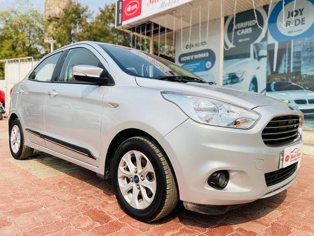 https://images10.gaadi.com/usedcar_image/3690671/original/img2922887__used_car_2922887_1701069862.jpg?imwidth=6400