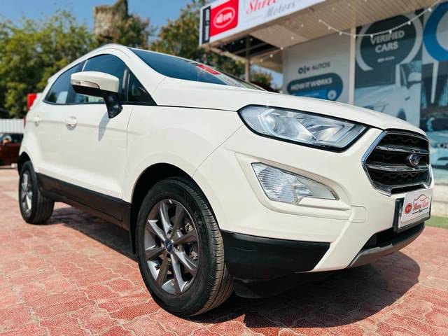 https://images10.gaadi.com/usedcar_image/3690679/original/processed_img2922891__used_car_2922891_1701067218.jpg?imwidth=6400