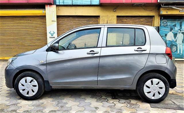 https://images10.gaadi.com/usedcar_image/3690686/original/processed_img2922894__usedcar_1_13__2922894_1701084864.jpeg?imwidth=6402