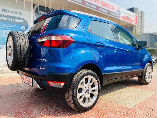 https://images10.gaadi.com/usedcar_image/3690688/original/processed_img2922895__used_car_2922895_1701067696.jpg?imwidth=6402