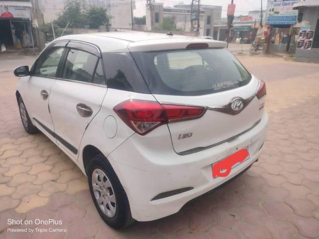 https://images10.gaadi.com/usedcar_image/3690706/original/processed_cd867950-7c43-474c-a492-7e5c651de1b4.jpg?imwidth=6401