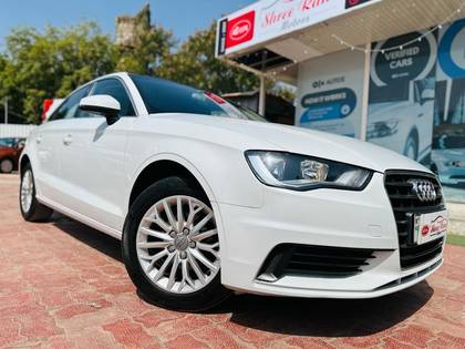 Audi A3 35 TDI Premium Audi A3 35 TDI Premium