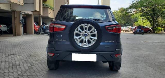 https://images10.gaadi.com/usedcar_image/3690899/original/processed_img2923002__used_car_2923002_1701073589.jpg?imwidth=6402