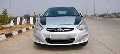 Hyundai Verna 1.6 CRDI Hyundai Verna 1.6 CRDI