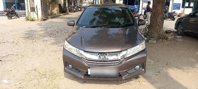 https://images10.gaadi.com/usedcar_image/3690913/original/20__VCC_1821420_94_1700464794.jpg?imwidth=6400
