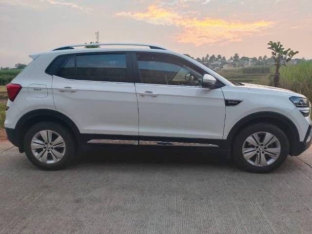 https://images10.gaadi.com/usedcar_image/3690923/original/processed_f83dcc66-d9d8-454a-9146-7ee610aff546.jpg?imwidth=6401