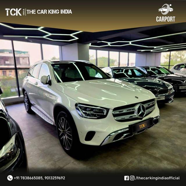 https://images10.gaadi.com/usedcar_image/3690939/original/processed_img2923023__used_car_2923023_1701074613.jpg?imwidth=6401