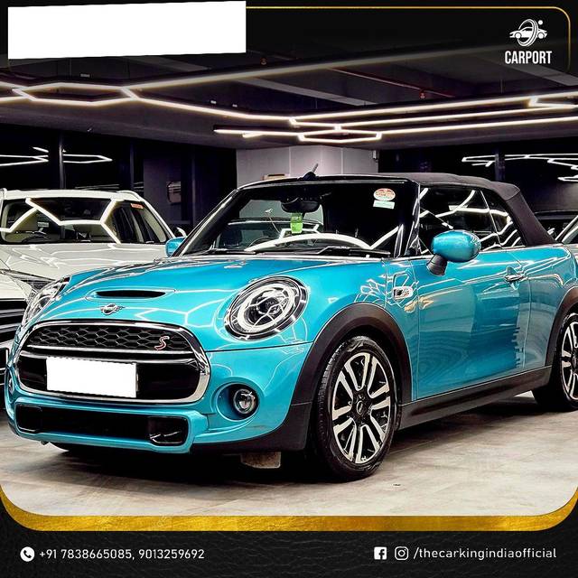 https://images10.gaadi.com/usedcar_image/3690945/original/processed_img2923027__used_car_2923027_1701074823.jpg?imwidth=6402