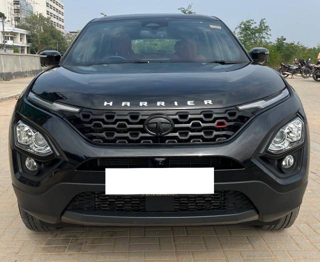 https://images10.gaadi.com/usedcar_image/3691021/original/processed_img2923057__usedcar_1_2923057_1701507289.jpg?imwidth=6400