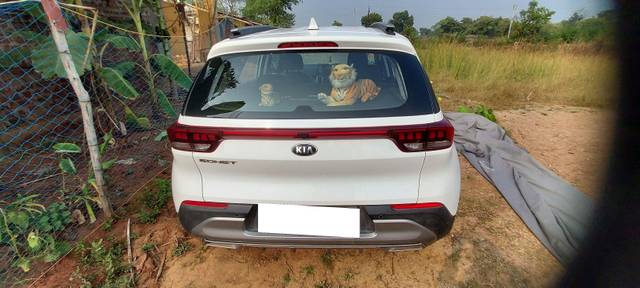 https://images10.gaadi.com/usedcar_image/3691028/original/processed_3c20f773-e968-4f0c-83d2-17d9e1ab8791.jpg?imwidth=6402