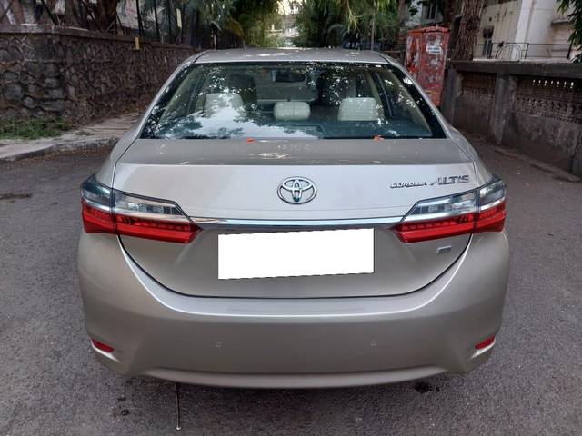 https://images10.gaadi.com/usedcar_image/3691045/original/processed_img2923074__usedcar_8_1251701077406_1701077429.jpeg?imwidth=6402
