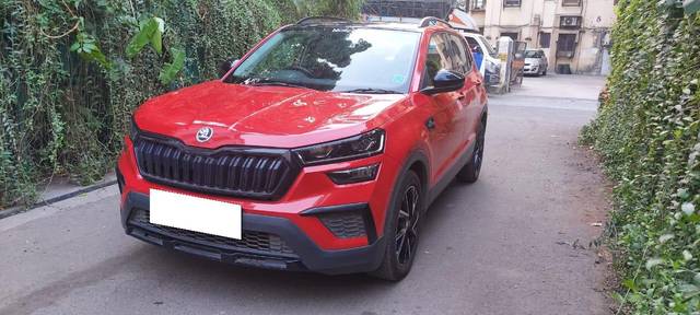 https://images10.gaadi.com/usedcar_image/3691078/original/processed_img2923094__usedcar_whatsappimage2023_12_08at120820pm_3__2923094_1702120361.jpeg?imwidth=6402