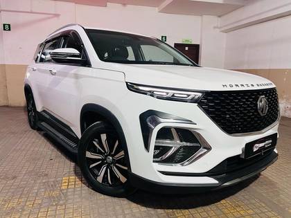 MG Hector Plus Sharp Hybrid MT MG Hector Plus Sharp Hybrid MT