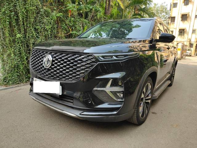 https://images10.gaadi.com/usedcar_image/3691102/original/processed_img2923109__usedcar_whatsappimage2023_12_03at113834am_1__2923109_1702121263.jpeg?imwidth=6402