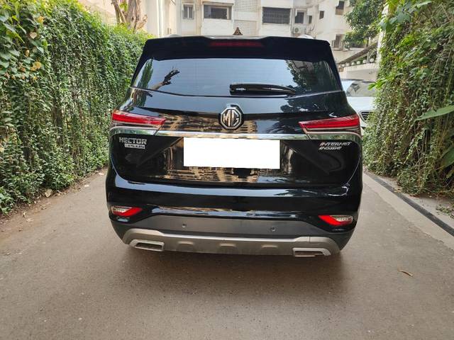 https://images10.gaadi.com/usedcar_image/3691102/original/processed_img2923109__usedcar_whatsappimage2023_12_03at113836am_2923109_1702121263.jpeg?imwidth=6401