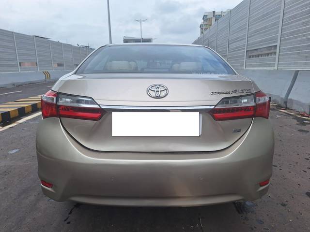 https://images10.gaadi.com/usedcar_image/3691106/original/processed_img2923111__usedcar_10_1251701079918_1701079946.jpeg?imwidth=6402