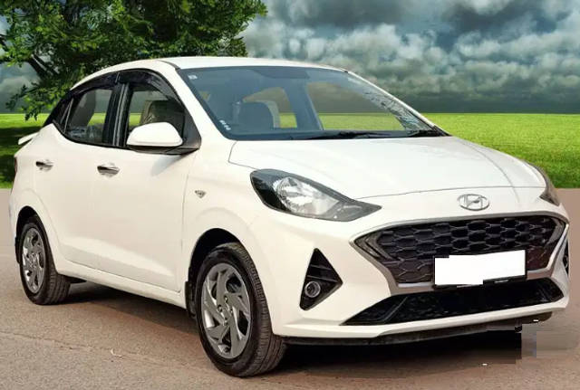 https://images10.gaadi.com/usedcar_image/3691149/original/img2923134__usedcar_capture1_2923134_1701082736.PNG?imwidth=6400
