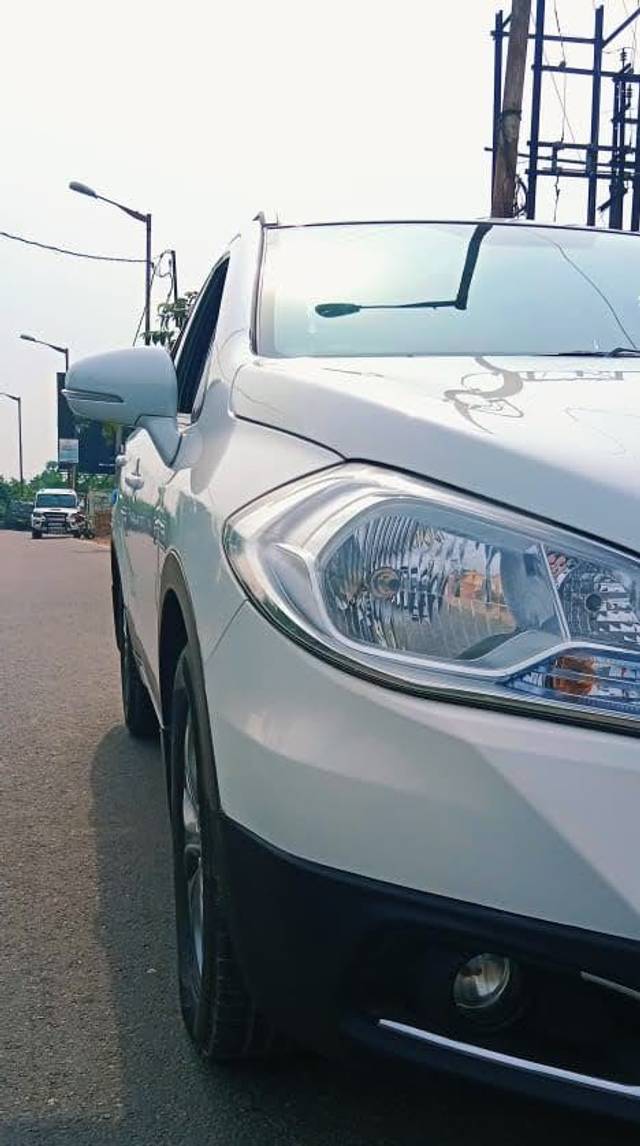 https://images10.gaadi.com/usedcar_image/3691153/original/img2923137__usedcar_img_20231127_wa0027_11281701081014_1701081105.jpg?imwidth=6400