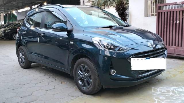 https://images10.gaadi.com/usedcar_image/3691176/original/processed_img2923147__usedcar_4_5701701082332_1701082408.jpeg?imwidth=6400