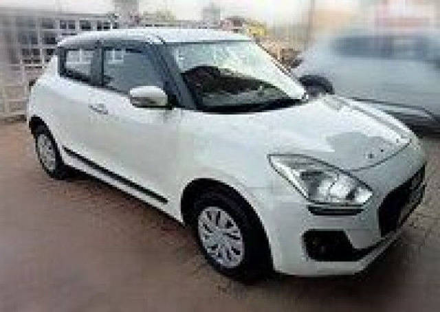 https://images10.gaadi.com/usedcar_image/3691203/original/21808__21808__img3691203__replace_img_6564863ed629d_1701086782.png?imwidth=6400