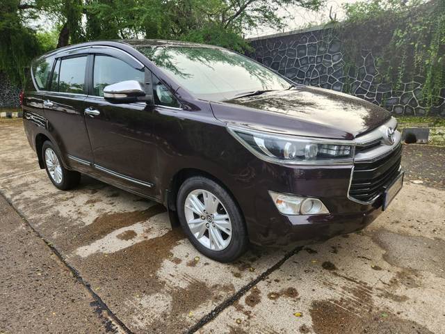 https://images10.gaadi.com/usedcar_image/3691218/original/img2923169__used_car_2923169_1701084213.jpg?imwidth=6400