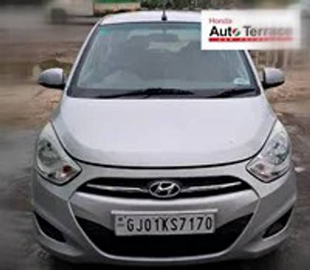 https://images10.gaadi.com/usedcar_image/3691255/original/img3691255__replace_img_656487415e07f_1701087041.png?imwidth=6400