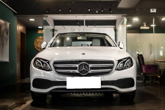 https://images10.gaadi.com/usedcar_image/3691427/original/processed_img2923276__usedcar_whatsappimage2023_11_27at64217pm_2923276_1701154345.jpeg?imwidth=6402