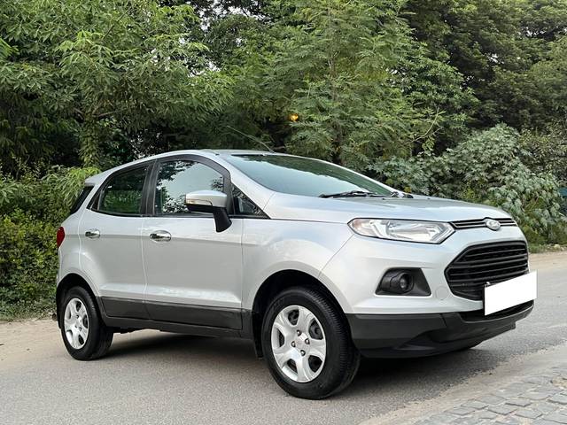 https://images10.gaadi.com/usedcar_image/3691430/original/processed_img2923277__usedcar_img_7350_28581701090295_1701090907.jpg?imwidth=6400