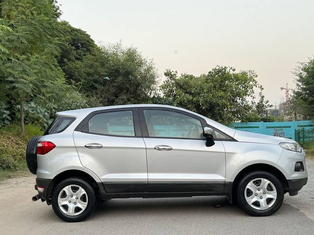 https://images10.gaadi.com/usedcar_image/3691430/original/processed_img2923277__usedcar_img_7351_28581701090295_1701090901.jpg?imwidth=6401