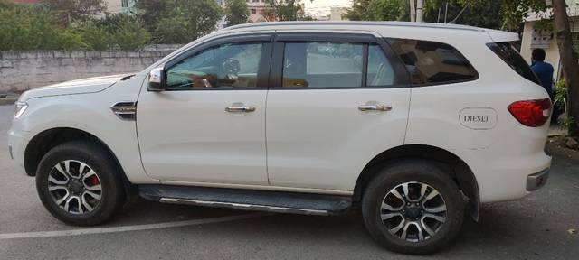 https://images10.gaadi.com/usedcar_image/3691470/original/20__VCC_IMG_1700482463849_1821796_95_1700482730.jpg?imwidth=6401
