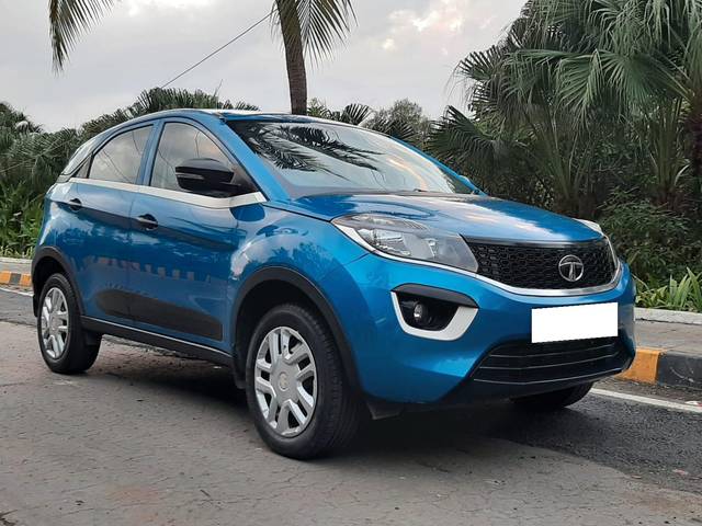 https://images10.gaadi.com/usedcar_image/3691487/original/processed_img2923313__used_car_2923313_1701436563.jpg?imwidth=6400