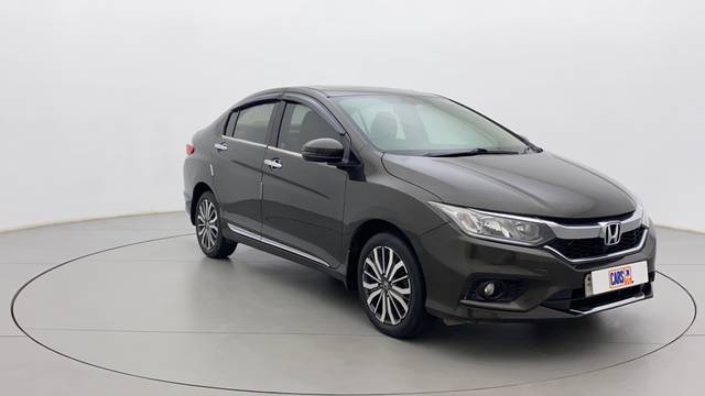 https://images10.gaadi.com/usedcar_image/3691599/original/81352aff-1455-4d6b-9fc6-6102484f6e3c__44.jpg?imwidth=6400