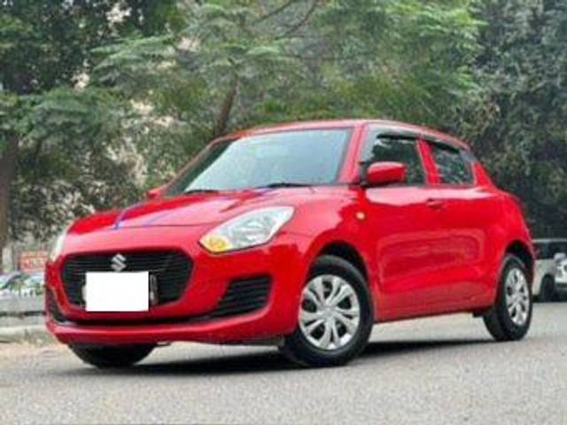 https://images10.gaadi.com/usedcar_image/3691618/original/processed_img2923349__used_car_2923349_1701105802.jpg?imwidth=6402