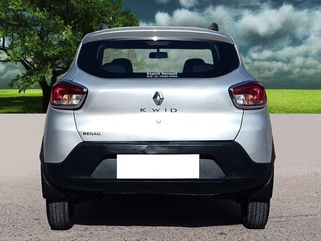 https://images10.gaadi.com/usedcar_image/3691640/original/processed_img2923354__used_car_2923354_1701099535.jpg?imwidth=6402