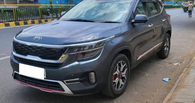 https://images10.gaadi.com/usedcar_image/3691738/original/processed_de5075e3-8d21-4005-b143-c167b79d2af1.jpg?imwidth=6402