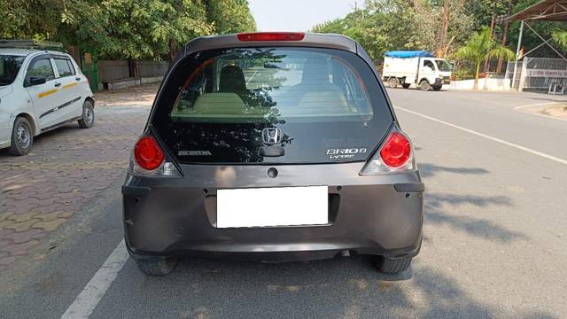 https://images10.gaadi.com/usedcar_image/3691739/original/processed_img2923370__used_car_2923370_1701105066.jpg?imwidth=6402