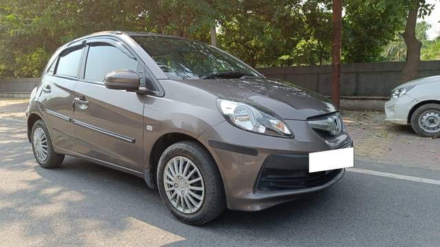 https://images10.gaadi.com/usedcar_image/3691739/original/processed_img2923370__used_car_2923370_1701105073.jpg?imwidth=6400